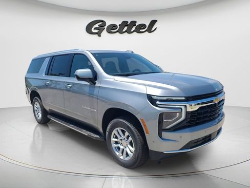 New 2026 Chevrolet Suburban LS AWD/4WD image 3