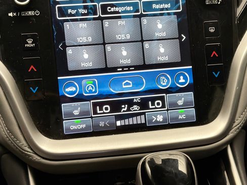 Used 2023 Subaru Outback Premium AWD/4WD image 10