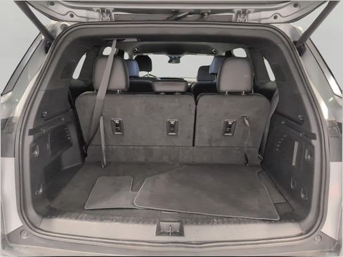 Used 2025 Buick Enclave Preferred AWD/4WD image 15