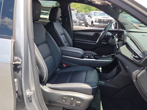 Certified 2025 Buick Enclave Sport Touring FWD image 14