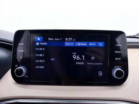 Used 2021 Hyundai Santa Fe SE FWD image 15