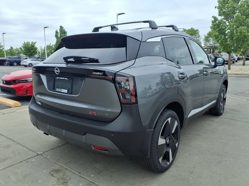 New 2026 Nissan Kicks SR w/ Cold Weather Package AWD/4WD image 7