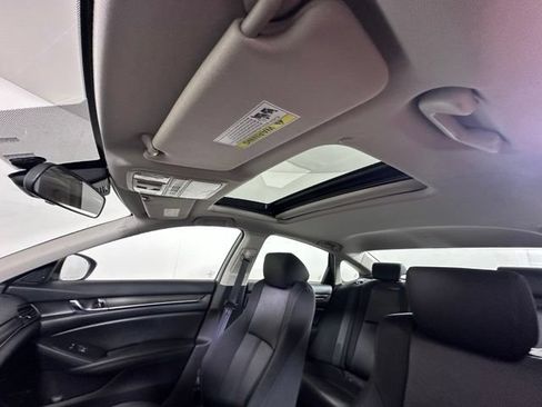 Used 2019 Honda Accord EX image 21