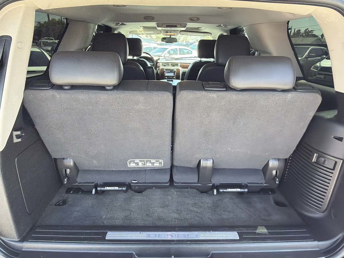 Used 2014 GMC Yukon Denali AWD/4WD image 23