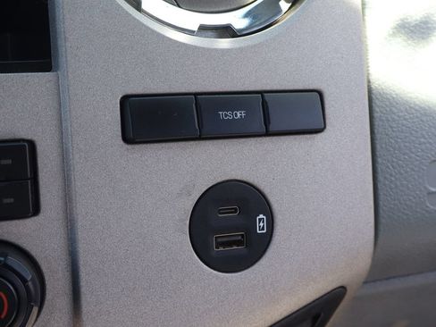 Used 2021 Ford F650 2WD Regular Cab Super Duty image 27