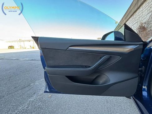 Used 2022 Tesla Model 3 Long Range image 40