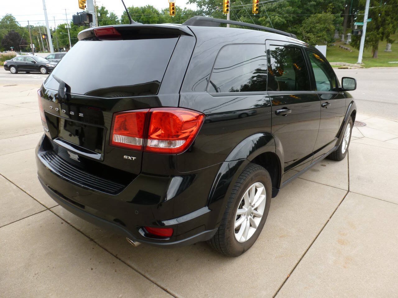 Used 2015 Dodge Journey SXT w/ Flexible Seating Group AWD/4WD image 2