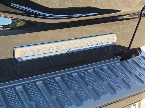 Used 2026 GMC Sierra 1500 Elevation image 31