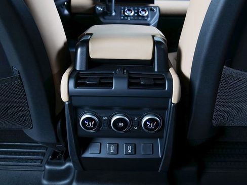 New 2026 Land Rover Defender 110 X-Dynamic SE image 21