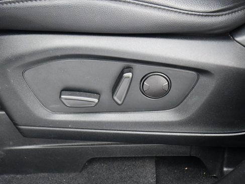 Used 2023 Ford Explorer ST-Line w/ Class IV Trailer Tow Package image 14