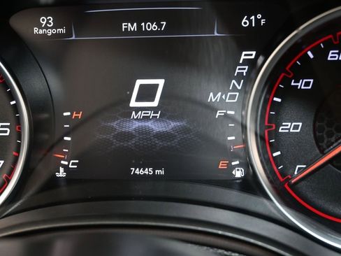 Used 2019 Dodge Charger SXT image 28