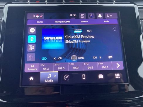 Used 2025 Jeep Grand Cherokee Altitude image 36