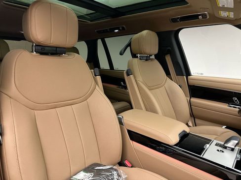 New 2026 Land Rover Range Rover Long Wheelbase SE AWD/4WD image 14