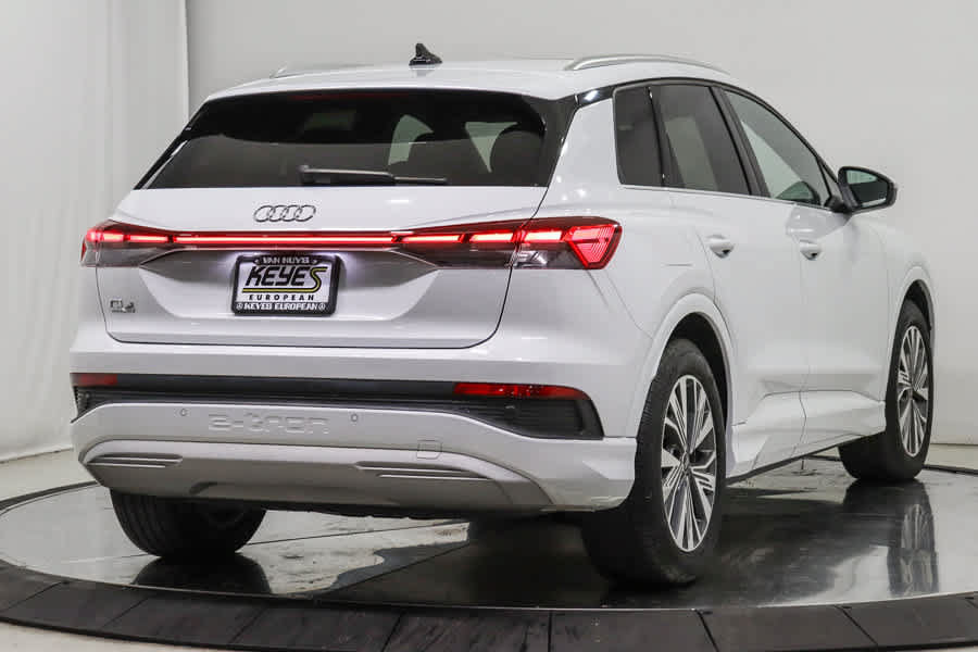 Used 2023 Audi Q4 e-tron Premium w/ Convenience Package RWD image 6