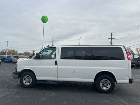 Used 2016 Chevrolet Express 3500 LT w/ LT Preferred Equipment Group image 4