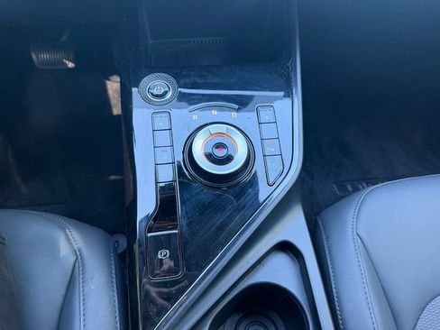Certified 2024 Kia Niro Wind w/ Wind Preserve Package FWD image 21
