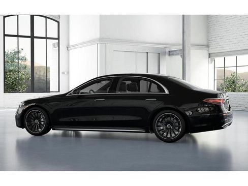 New 2026 Mercedes-Benz S 580 4MATIC Sedan image 32