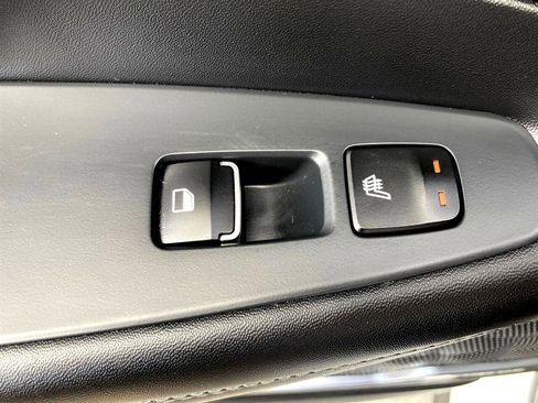 Used 2023 Hyundai Santa Fe Limited image 39