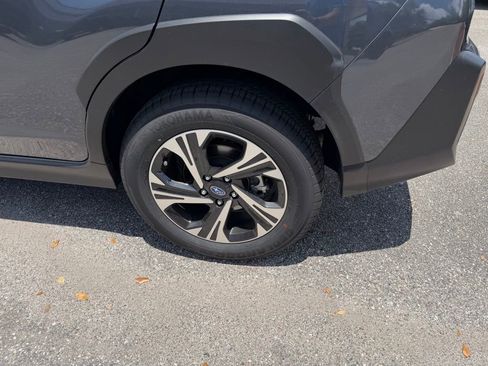 Used 2025 Subaru Crosstrek 2.0i Premium AWD/4WD image 9