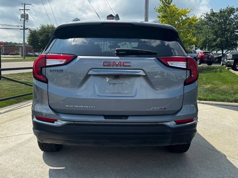 Used 2024 GMC Terrain AT4 AWD/4WD image 6