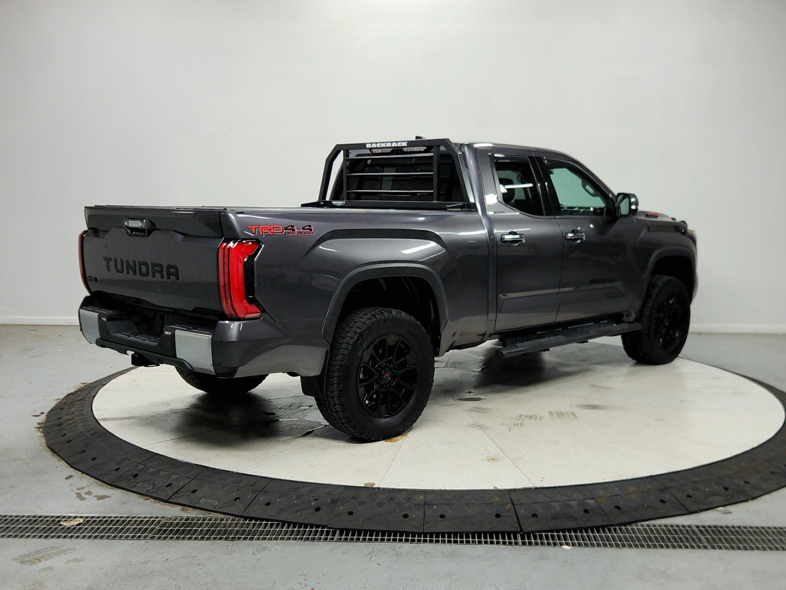 Used 2022 Toyota Tundra Limited w/ TRD Off-Road Package AWD/4WD image 8