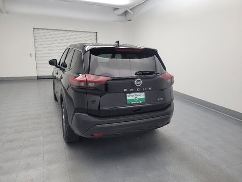 Used 2021 Nissan Rogue S AWD/4WD image 6