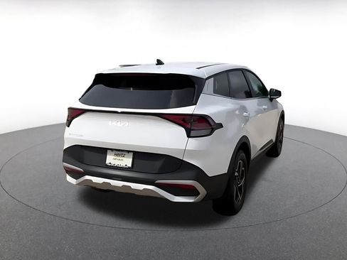 Used 2025 Kia Sportage LX image 12