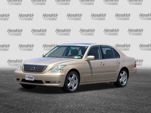 Used 2005 Lexus LS 430 RWD image 9