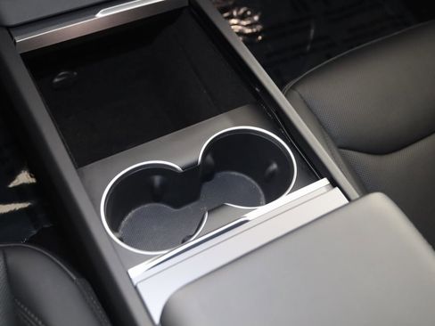 Used 2024 Tesla Model 3 Standard Range image 30