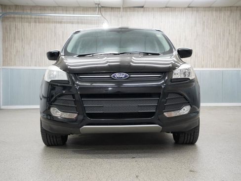 Used 2016 Ford Escape SE image 2