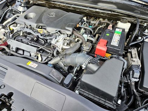 Used 2020 Toyota Camry SE image 16