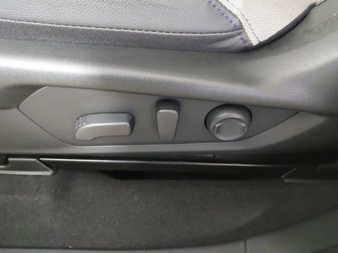 Certified 2025 Subaru Forester Premium AWD/4WD image 15