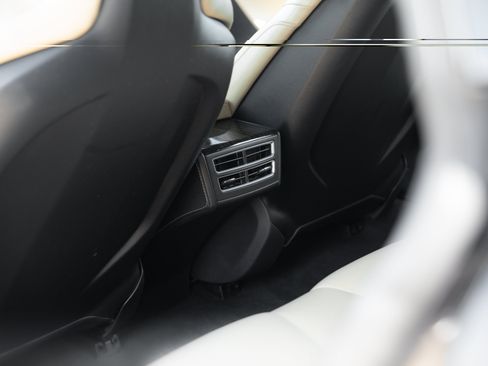 Used 2015 Tesla Model S 90D AWD/4WD image 24