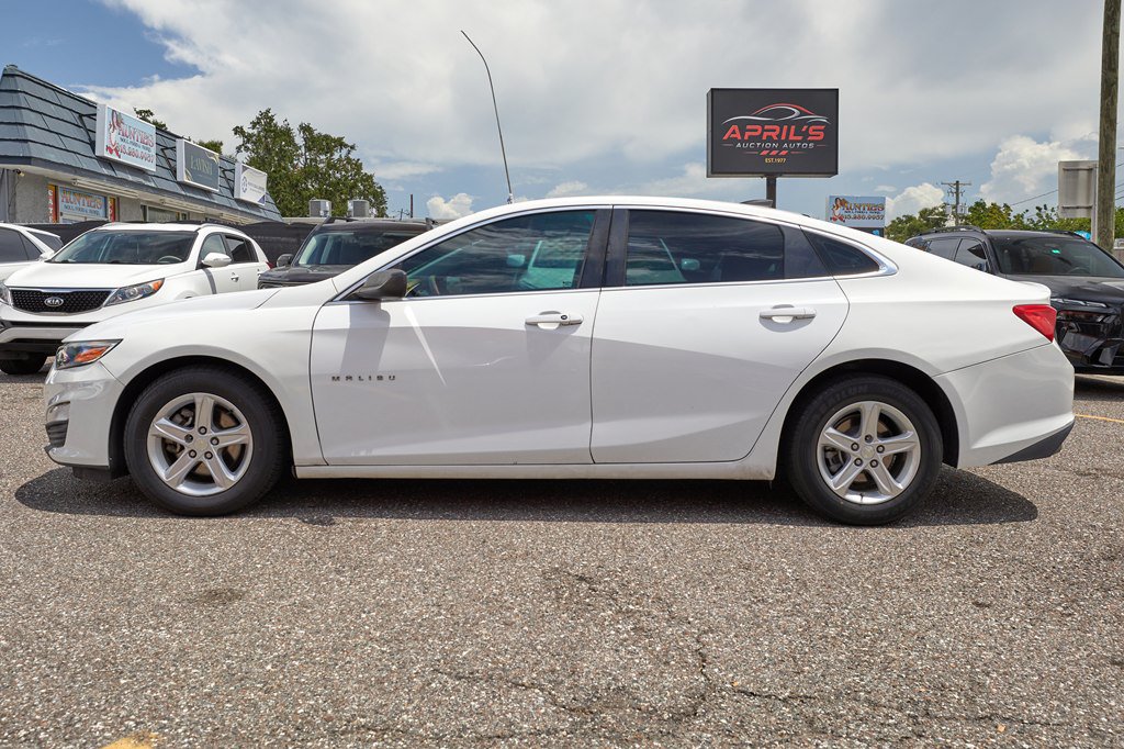 Used 2019 Chevrolet Malibu LS FWD image 4