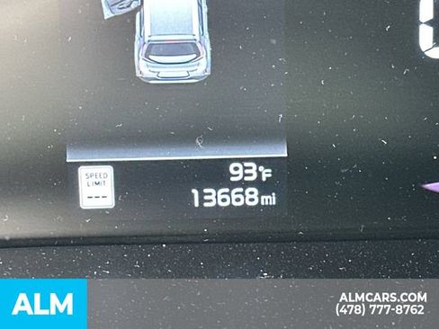 Used 2025 Kia Soul LX w/ LX Technology Package FWD image 32