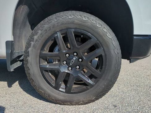 Used 2023 Chevrolet Silverado 1500 LT Trail Boss w/ Protection Package AWD/4WD image 11
