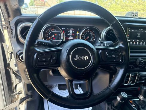 Used 2021 Jeep Wrangler Unlimited Sport AWD/4WD image 16