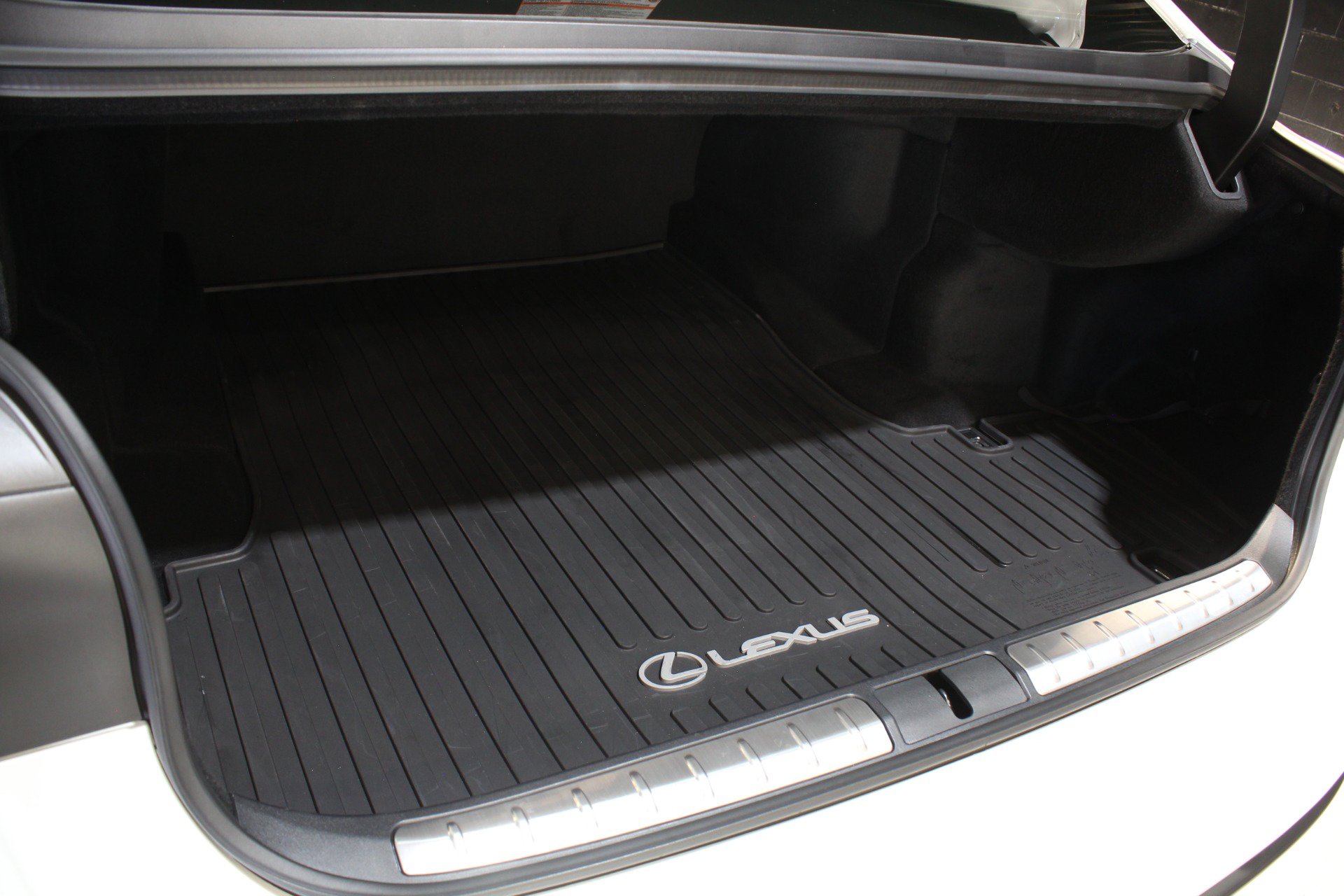 Used 2022 Lexus LS 500 w/ Interior Upgrade Package RWD image 73