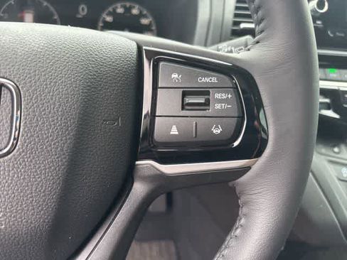 Used 2026 Honda Odyssey EX-L image 12