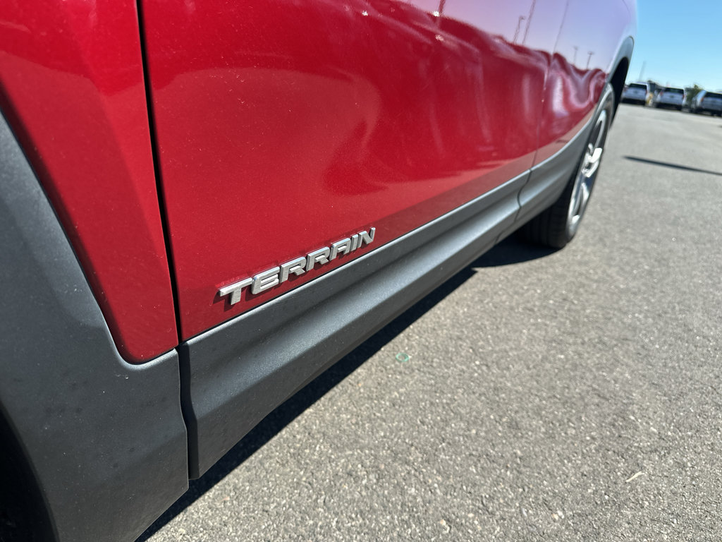 Used 2021 GMC Terrain SLT w/ Infotainment Package II AWD/4WD image 10