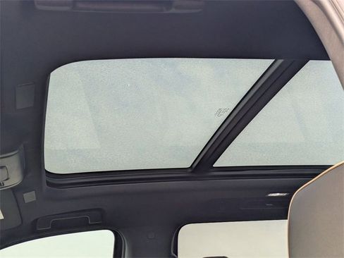 New 2025 Chevrolet Suburban Premier w/ Sun And Tow Package image 14