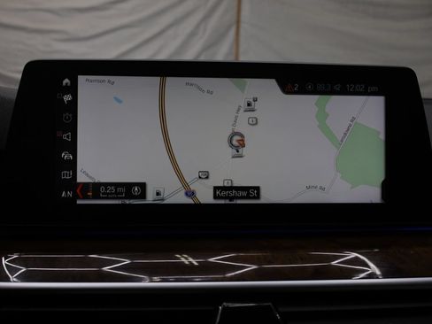 Used 2018 BMW 530e xDrive w/ Premium Package 2 AWD/4WD image 25