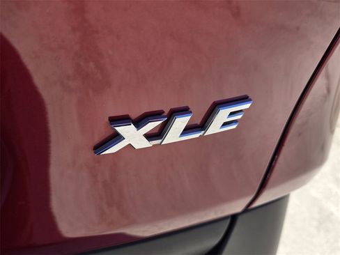 Used 2024 Toyota RAV4 XLE Premium image 14