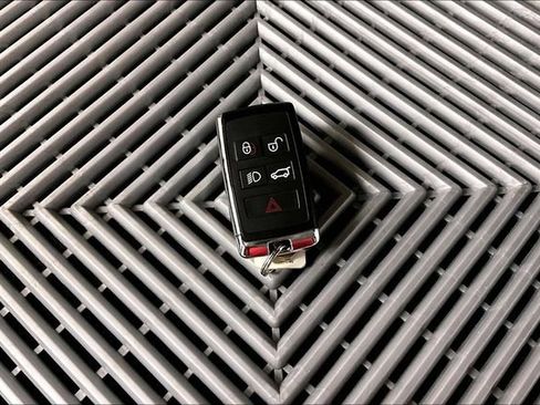 Used 2024 Land Rover Range Rover Autobiography AWD/4WD image 10