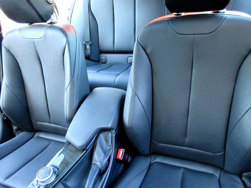 Used 2017 BMW 330i Sedan image 15