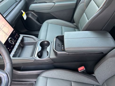 New 2026 GMC Terrain AT4 w/ LPO, Floor Liner Package AWD/4WD image 19