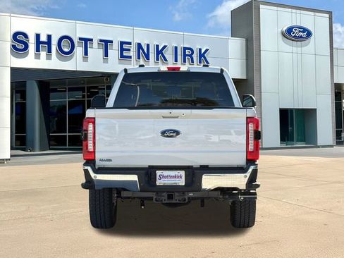 New 2025 Ford F250 Lariat w/ Chrome Package image 7