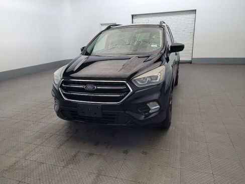 Used 2017 Ford Escape SE w/ SE Sport Appearance Package AWD/4WD image 15