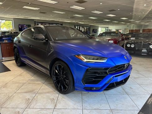 Used 2020 Lamborghini Urus image 1