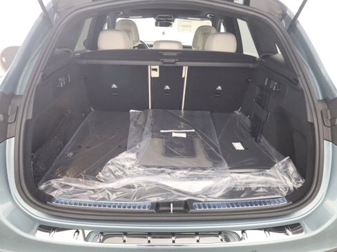 New 2026 Mercedes-Benz GLC 300 image 19
